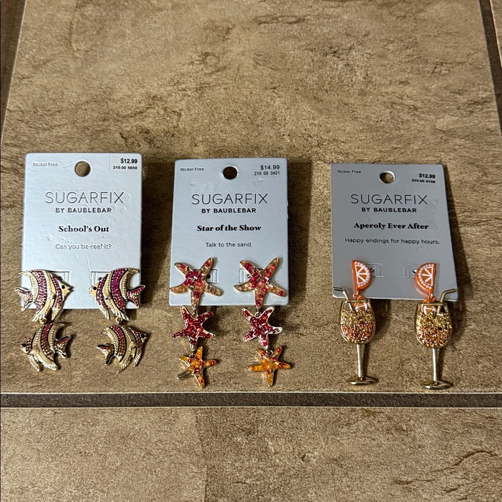 Set of 3 earrings for pierced ears.